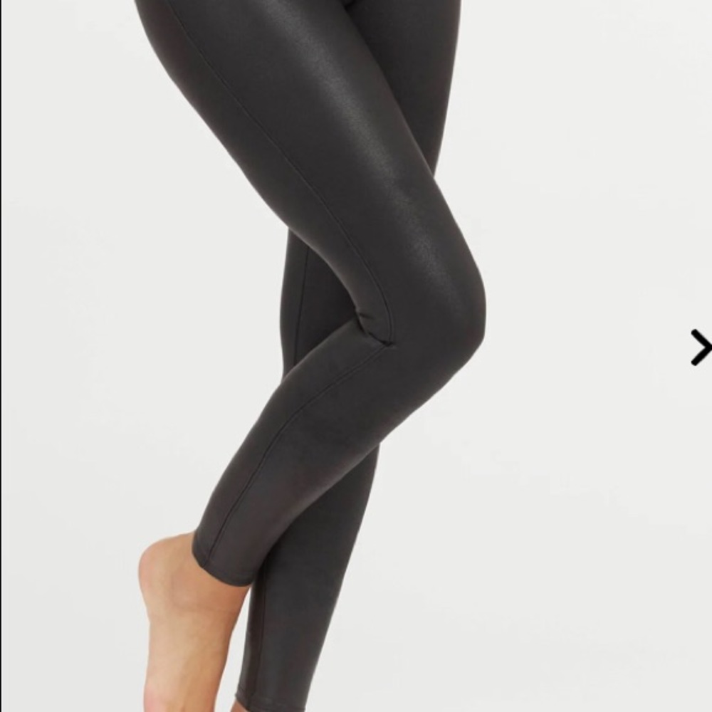 Spanks faux leather leggings!